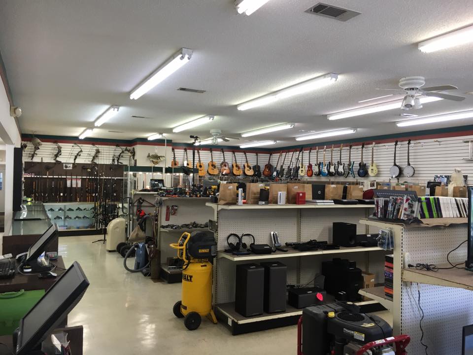 Wewa Outdoors & Pawn LLC in FL , Wewahitchka, Florida | WeLoans