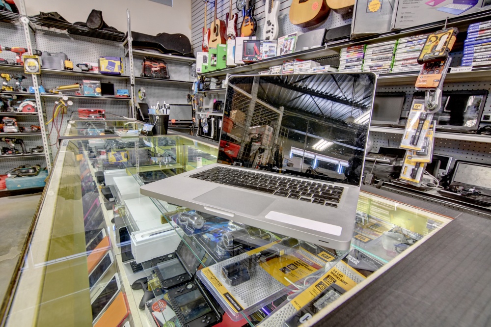 98 Pawn & Jewelry in N Tyndall Pkwy, Panama City, Florida | WeLoans